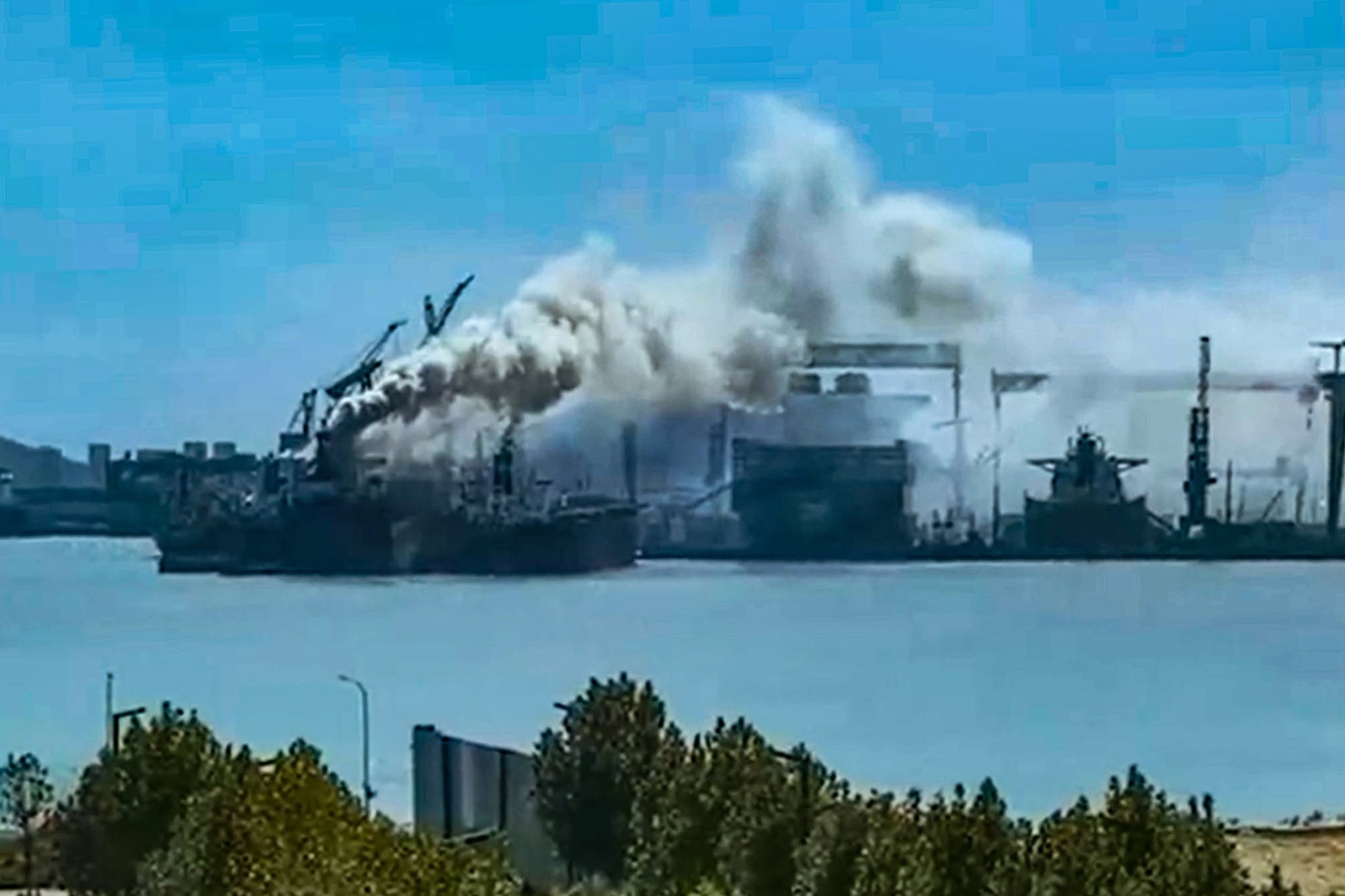Cargo ship fire in China kills 25 people