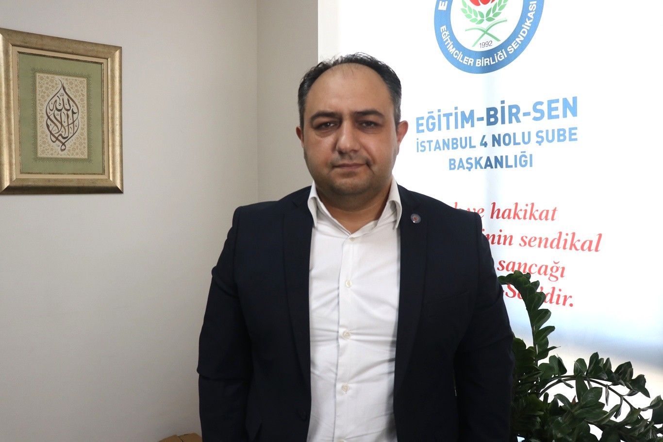 Eğitimci Duran: Öğrenci ve sınıf mahremiyeti için telefon kullanımına sınır getirilmeli