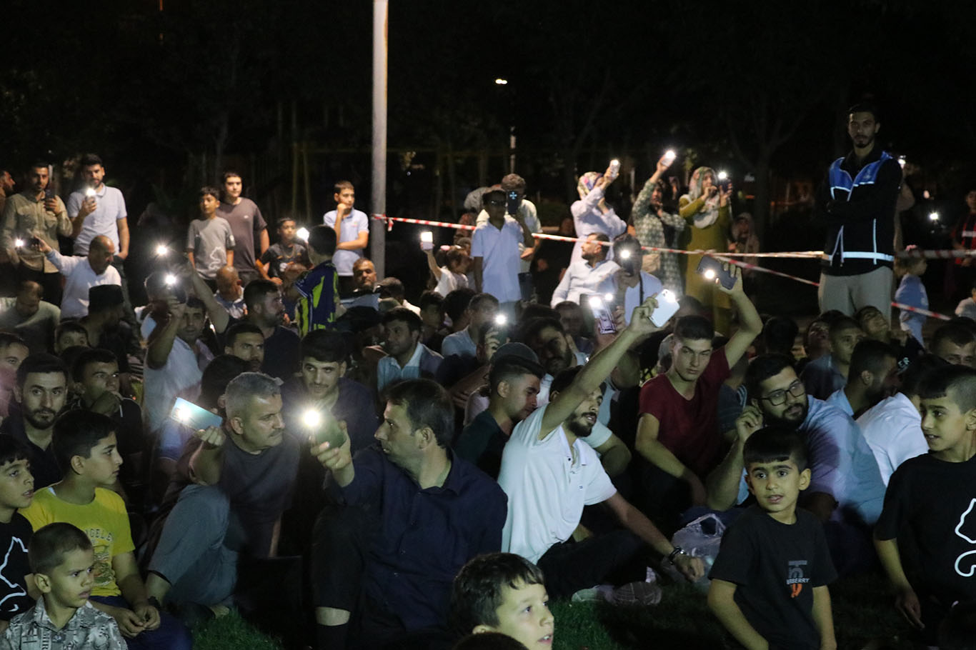 Gaziantep'te gençlik buluşmasında "Huzur imandan geçiyor" mesajı