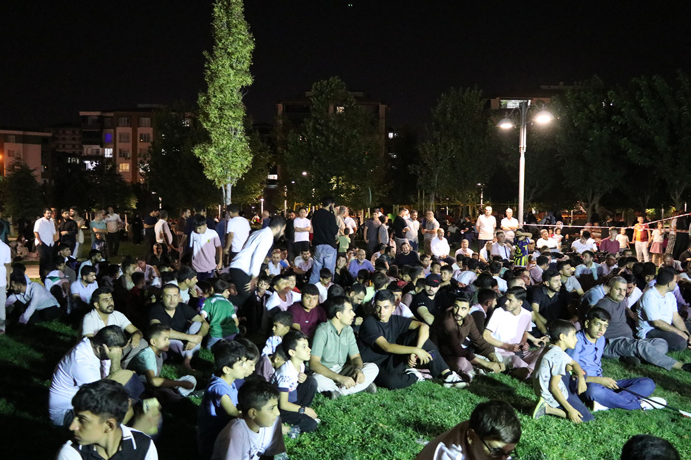 Gaziantep'te gençlik buluşmasında "Huzur imandan geçiyor" mesajı