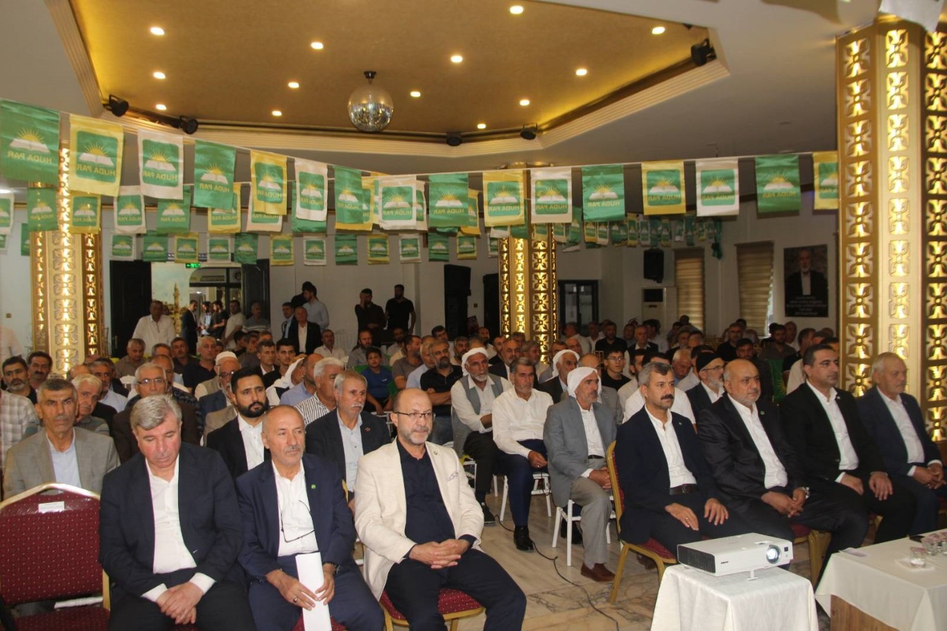 HÜDA PAR Sözcüsü Ramanlı Mardin’de konuştu: Türk’ü Kürt’e düşman eden ne varsa bizim medeniyetimizden değildir