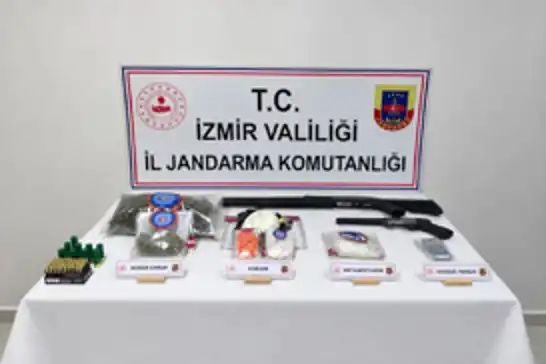 İzmir'de uyuşturucu operasyonu: 8 gözaltı