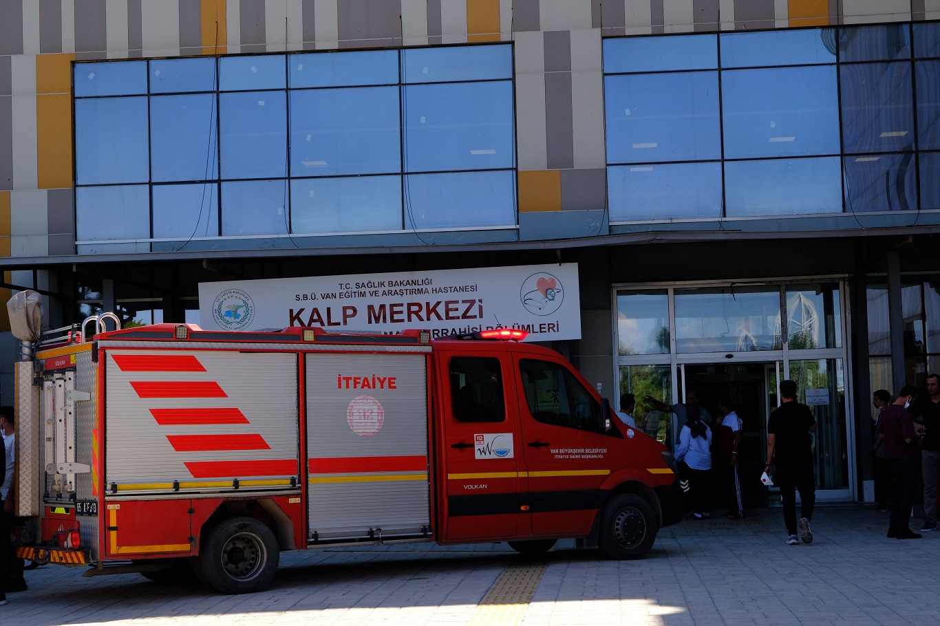 Van Eğitim ve Araştırma Hastanesi’nde yangın paniği!