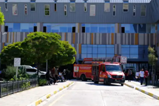Van Eğitim ve Araştırma Hastanesi’nde yangın paniği