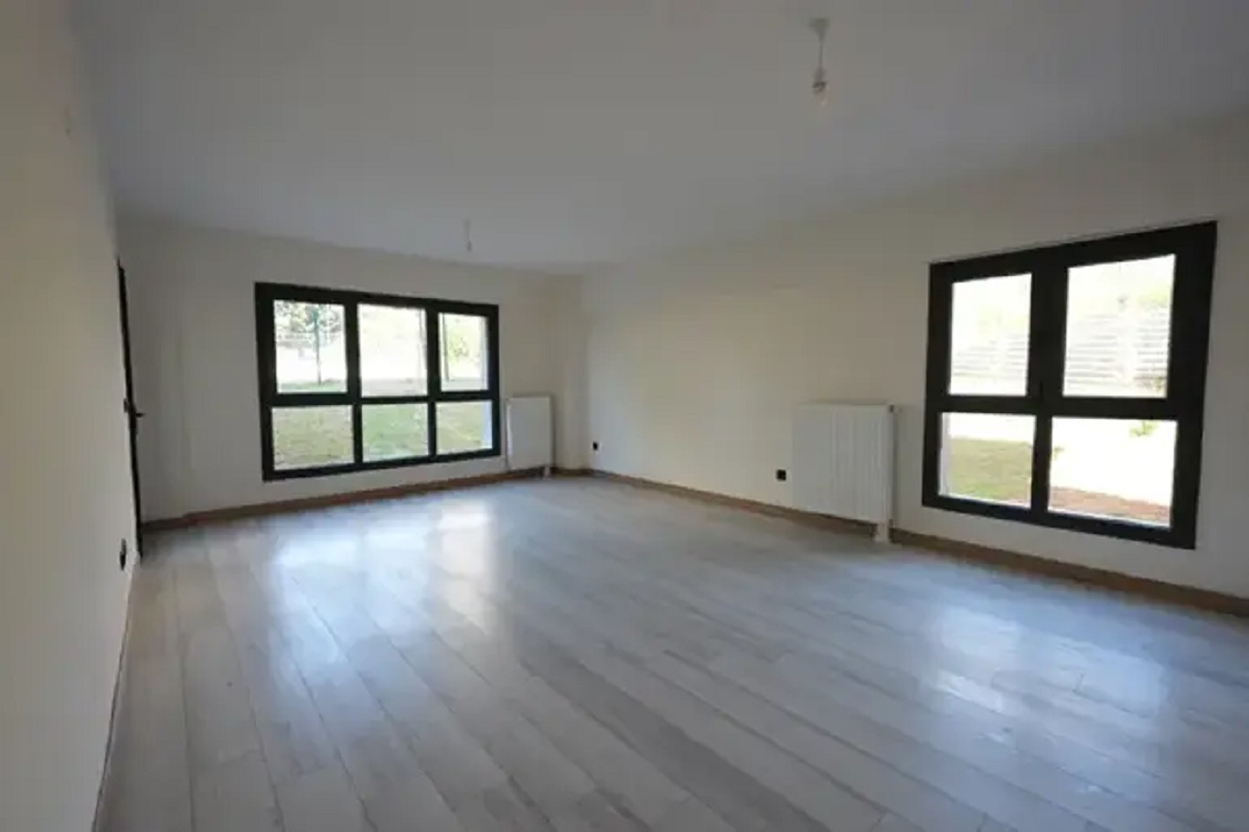 Bakan Kurum, kiralık sosyal konutların örnek dairelerini paylaştı
