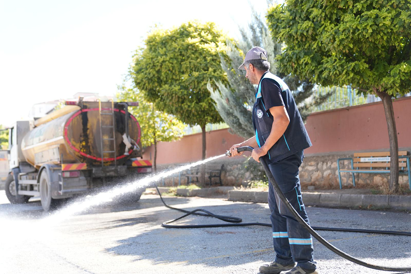 Battalgazi Belediyesi okulları yeni eğitim dönemine hazırladı