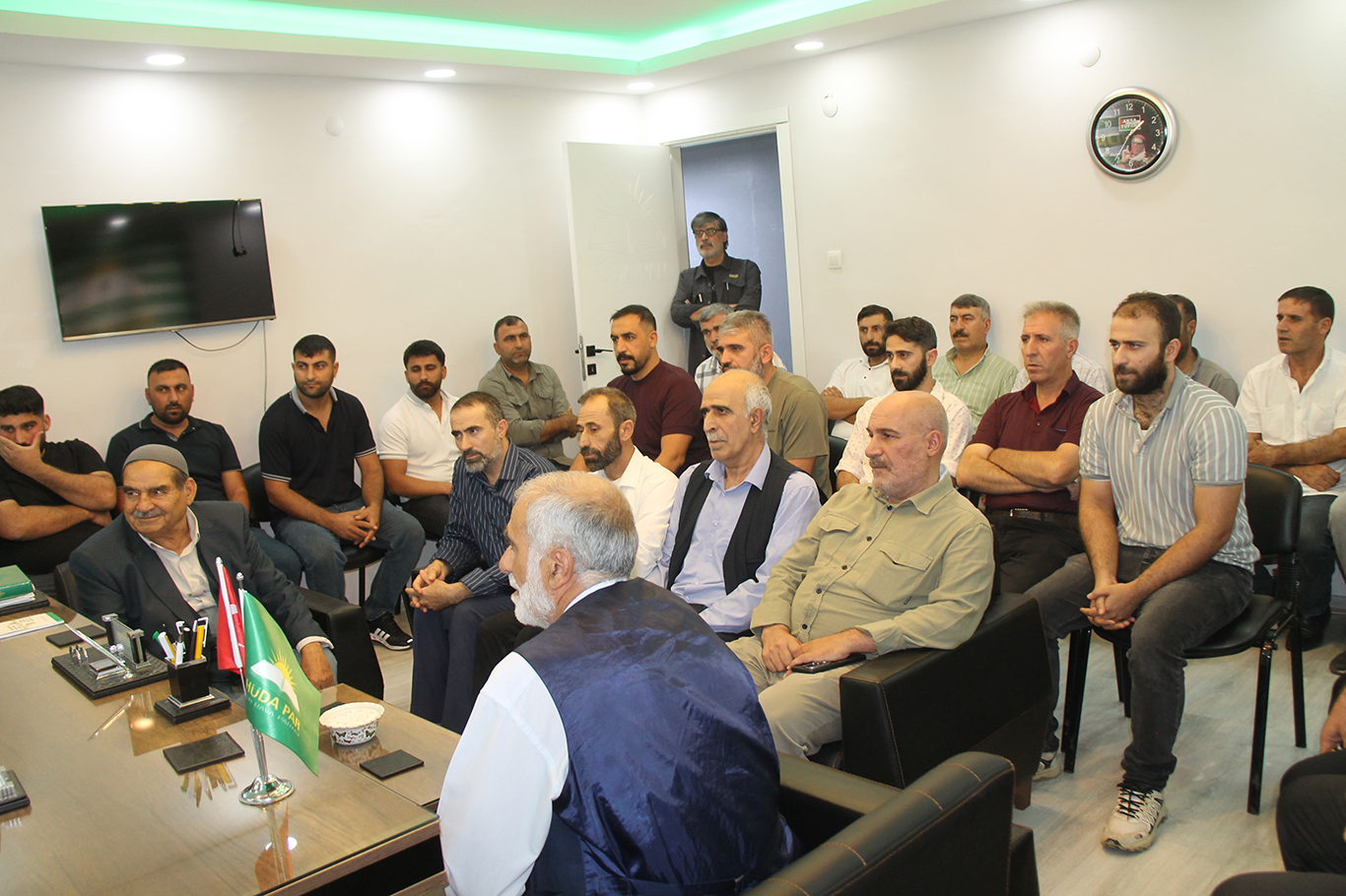 Hayvan pazarındaki kavganın tarafları HÜDA PAR'ın arabuluculuğuyla barıştı