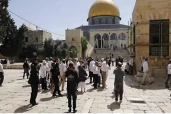 Israeli settlers storm Al-Aqsa Mosque as occupation forces restrict Palestinian worshipers