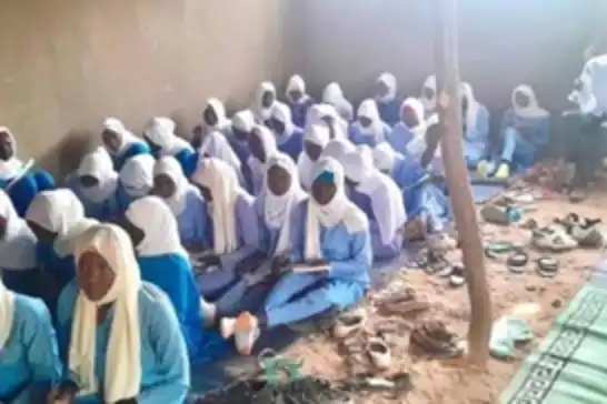 تشاد..تأجيل امتحانات الثانوية يحرم 8 آلاف و192 طالبًا سودانيًا لاجئًا من التعليم