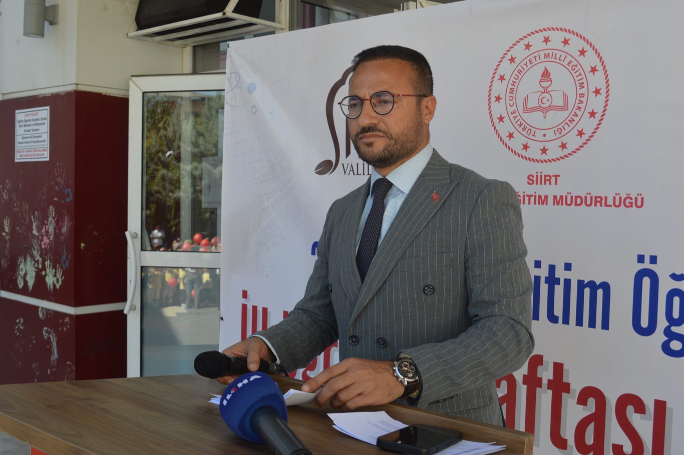 Siirt’te yeni eğitim öğretim yılının ilk gününde okul heyecanı