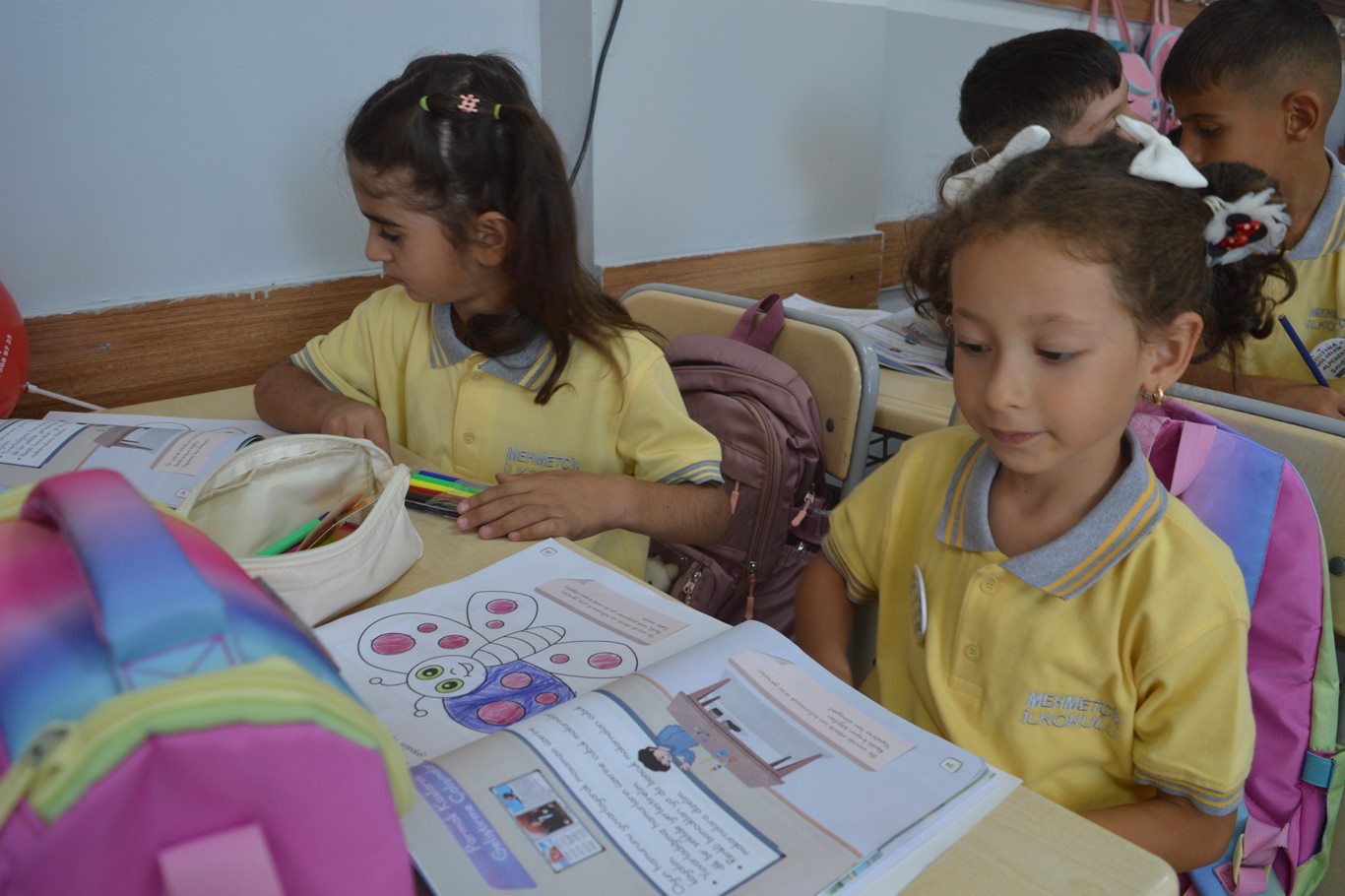 Siirt’te yeni eğitim öğretim yılının ilk gününde okul heyecanı