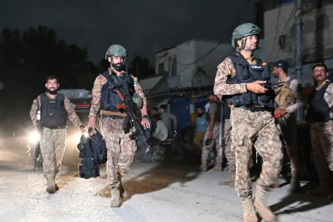 الجيش الباكستاني يعلن مقتل 9 مسلحين في بلوشستان
