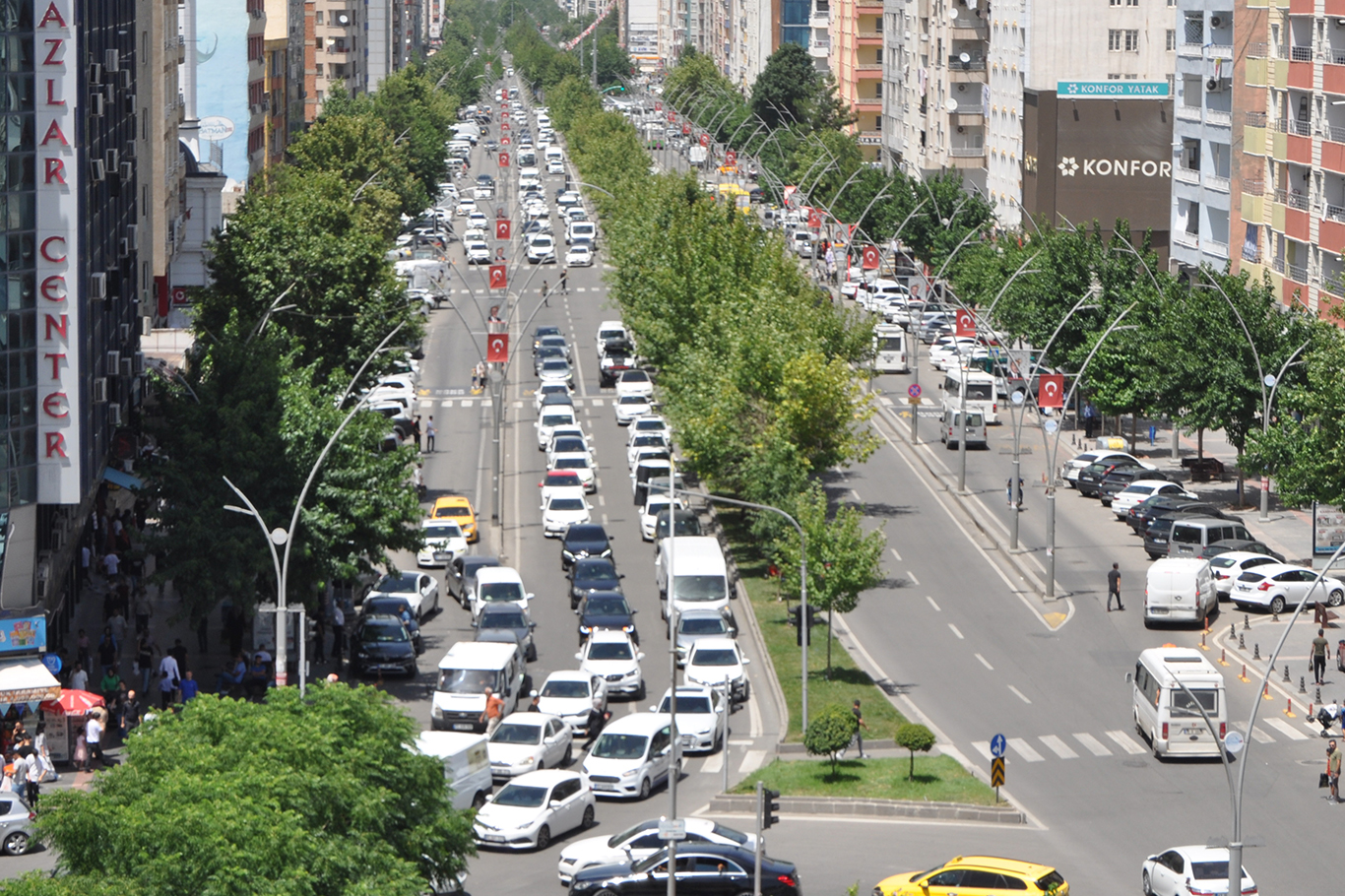 Batman'da zorunlu trafik sigortası primleri vatandaşın bütçesini zorluyor