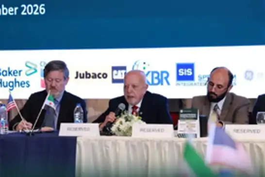 وفد يضم ممثلي 50 شركة أمريكية يبحث فرص الاستثمار وإعادة الإعمار في سوريا