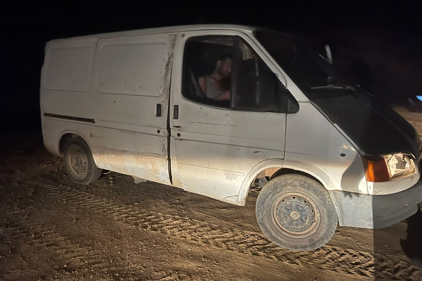 Bozyazı'da usulsüz orman emvali alan şahıslar yakalandı