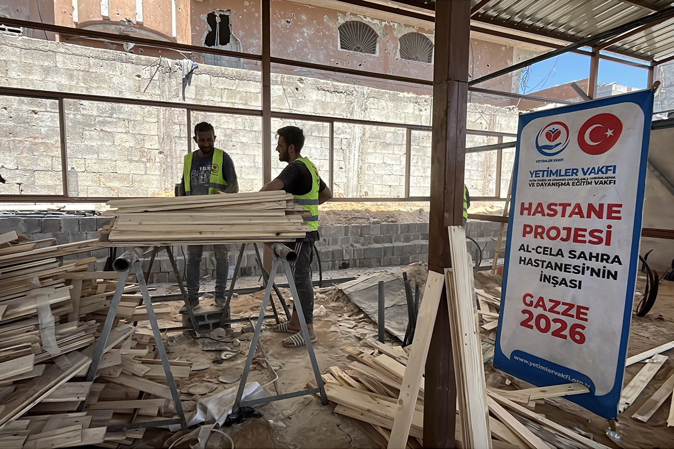 “Projeya Nexweşxaneya Sehra Al Cela” ya Weqfa Êtîman li Xezzeyê didome