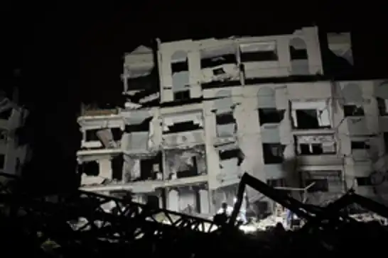 شمار جان‌باختگان حادثه فروریختن ساختمان در غزه به ۲۱ نفر افزایش یافت