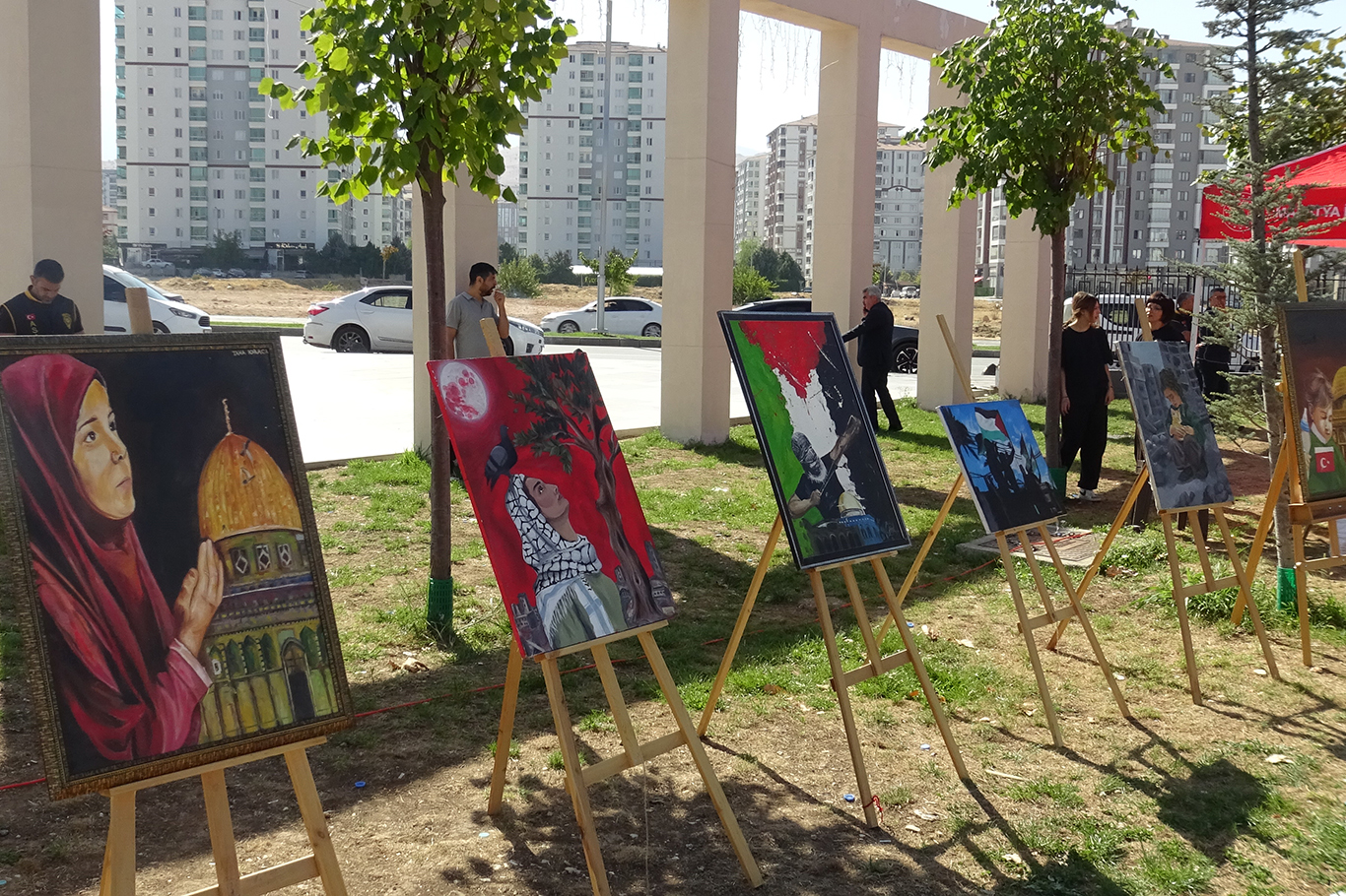 Malatya'da Gazzeli çocuklar için uçurtmalar gökyüzüne bırakıldı