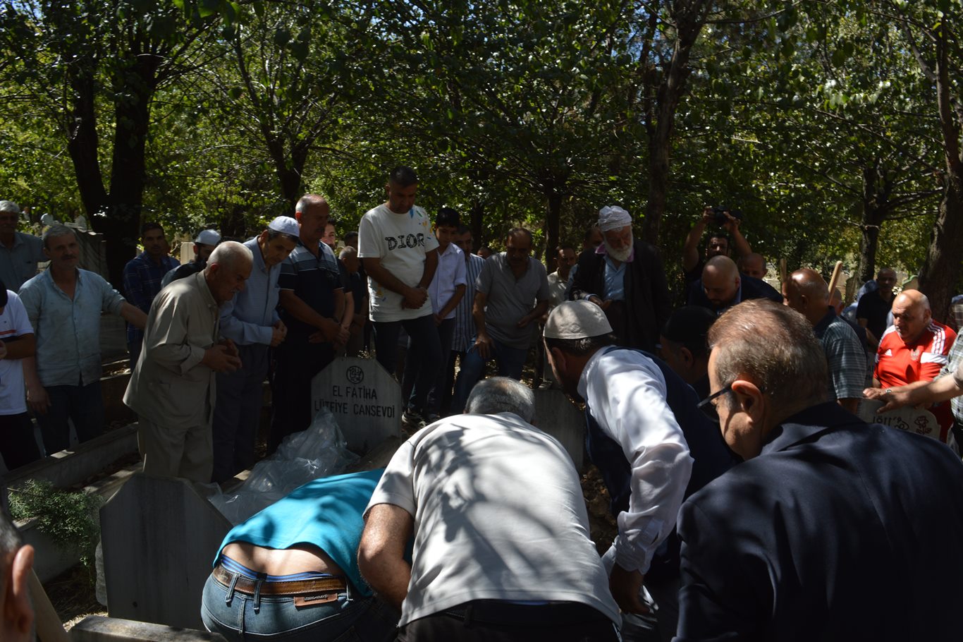 Siirt’in tanınan hekimlerinden Dr. Feridun Bağış son yolculuğuna uğurlandı