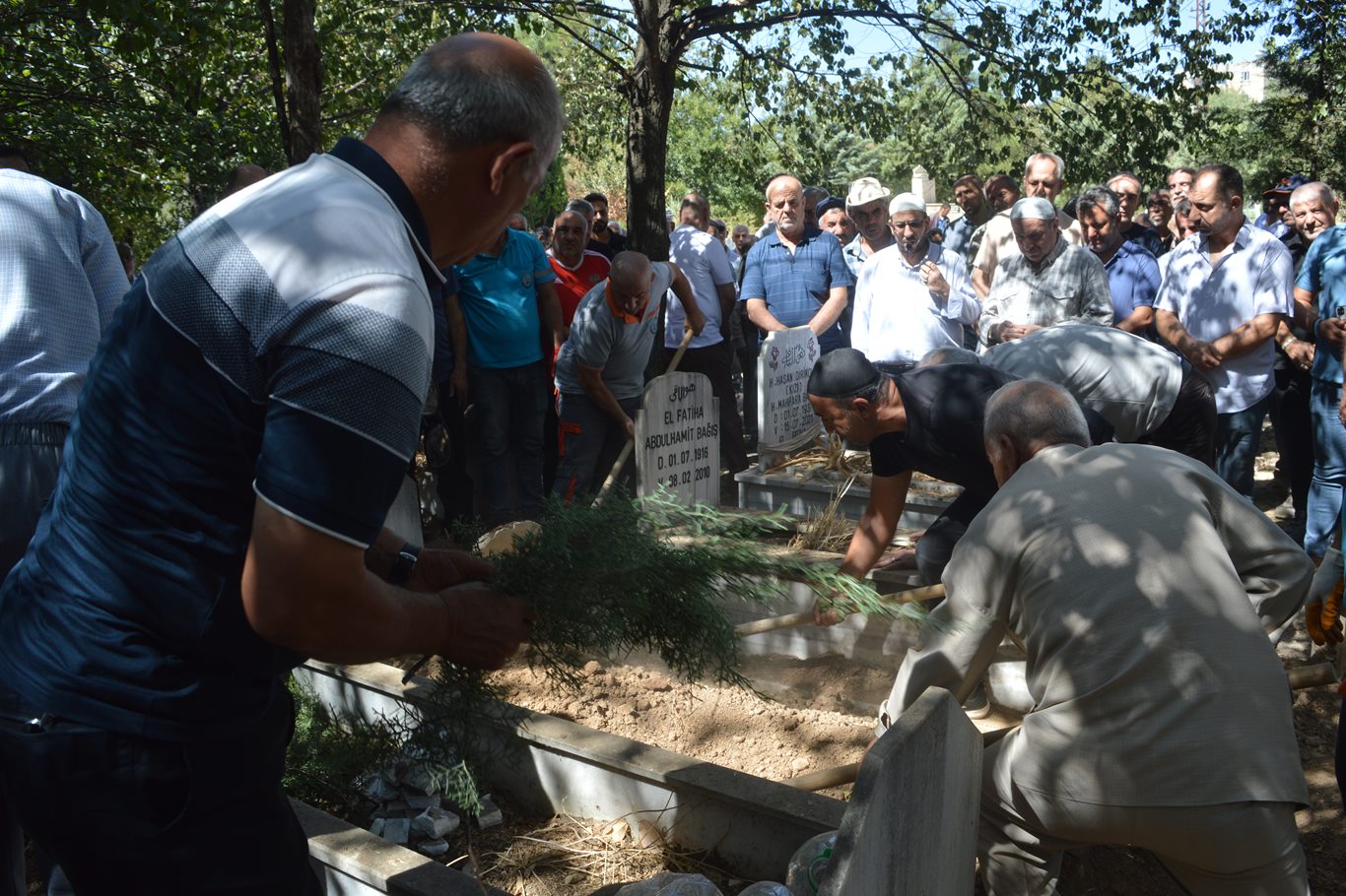 Siirt’in tanınan hekimlerinden Dr. Feridun Bağış son yolculuğuna uğurlandı