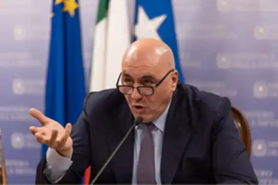 İtalya, denizciliğe yönelik güvenlik endişeleri karşısında olası bir deniz misyonuna hazırlanıyor
