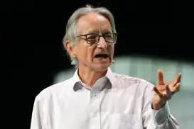 AI ‘Godfather’ Geoffrey Hinton warns Congress has little time to rein in AI