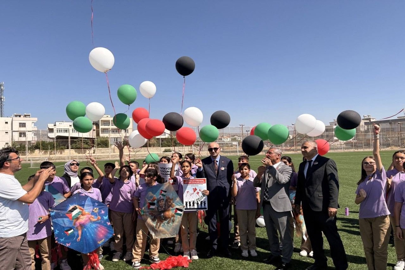 Gaziantep'te uçurtmalar Gazze’deki çocuklar için gökyüzüne bırakıldı
