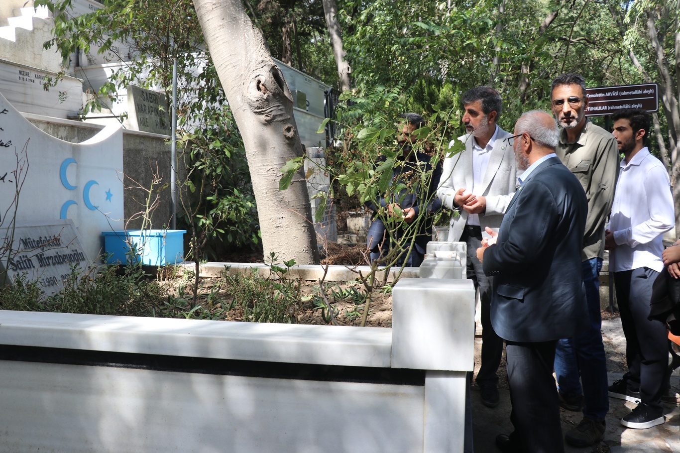 HÜDA PAR'dan yetkililere çağrı: Pierre Loti yeniden aslına döndürülerek "İdris Tepesi" olsun