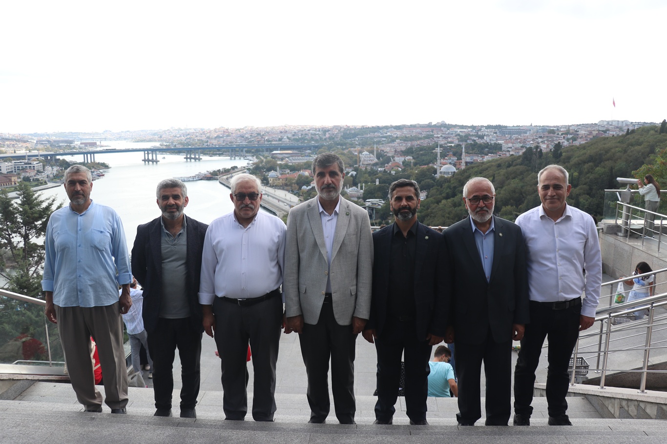 HÜDA PAR'dan yetkililere çağrı: Pierre Loti yeniden aslına döndürülerek "İdris Tepesi" olsun