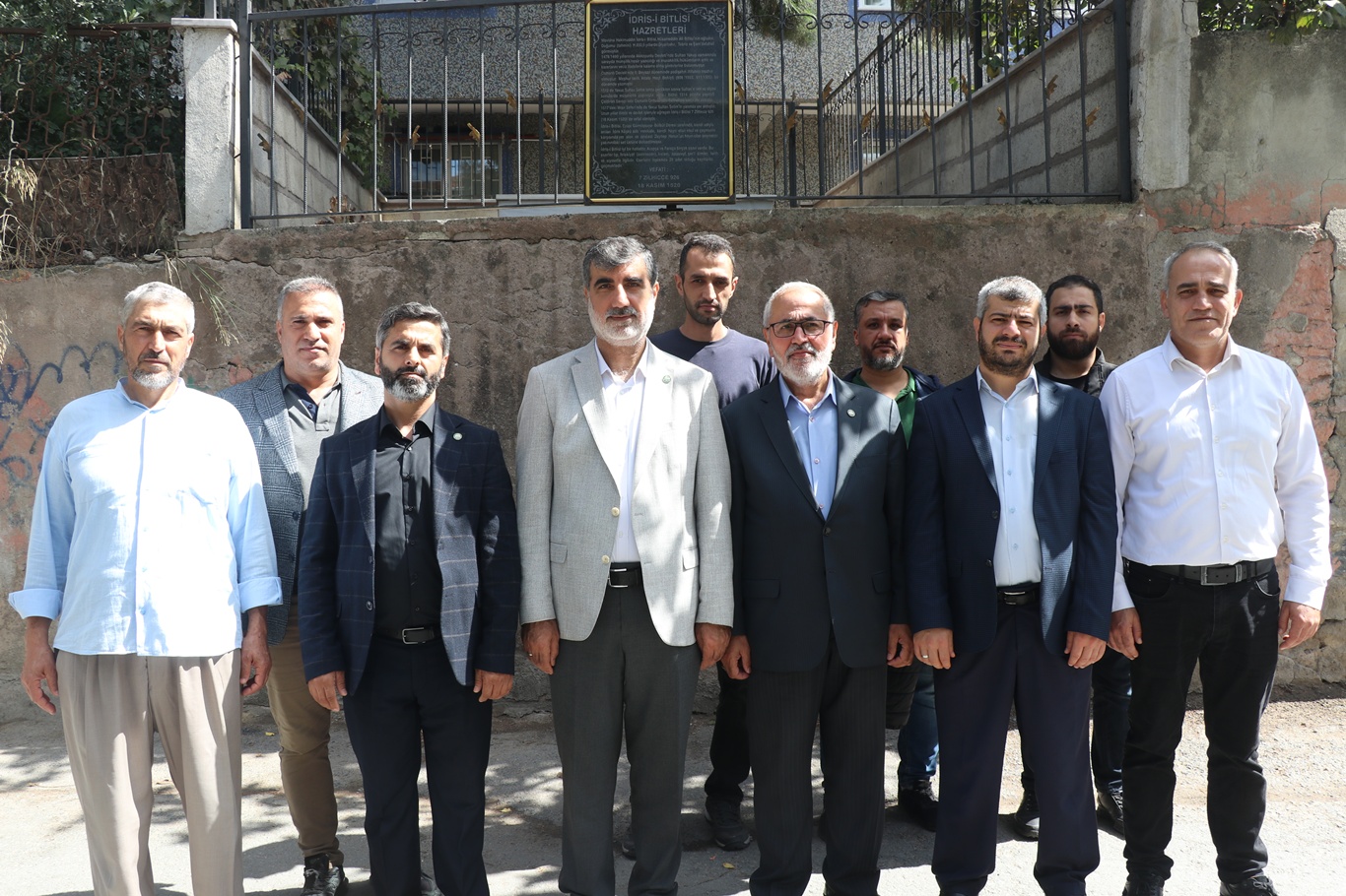 HÜDA PAR'dan yetkililere çağrı: Pierre Loti yeniden aslına döndürülerek "İdris Tepesi" olsunHÜDA PAR'dan yetkililere çağrı: Pierre Loti yeniden aslına döndürülerek "İdris Tepesi" olsun