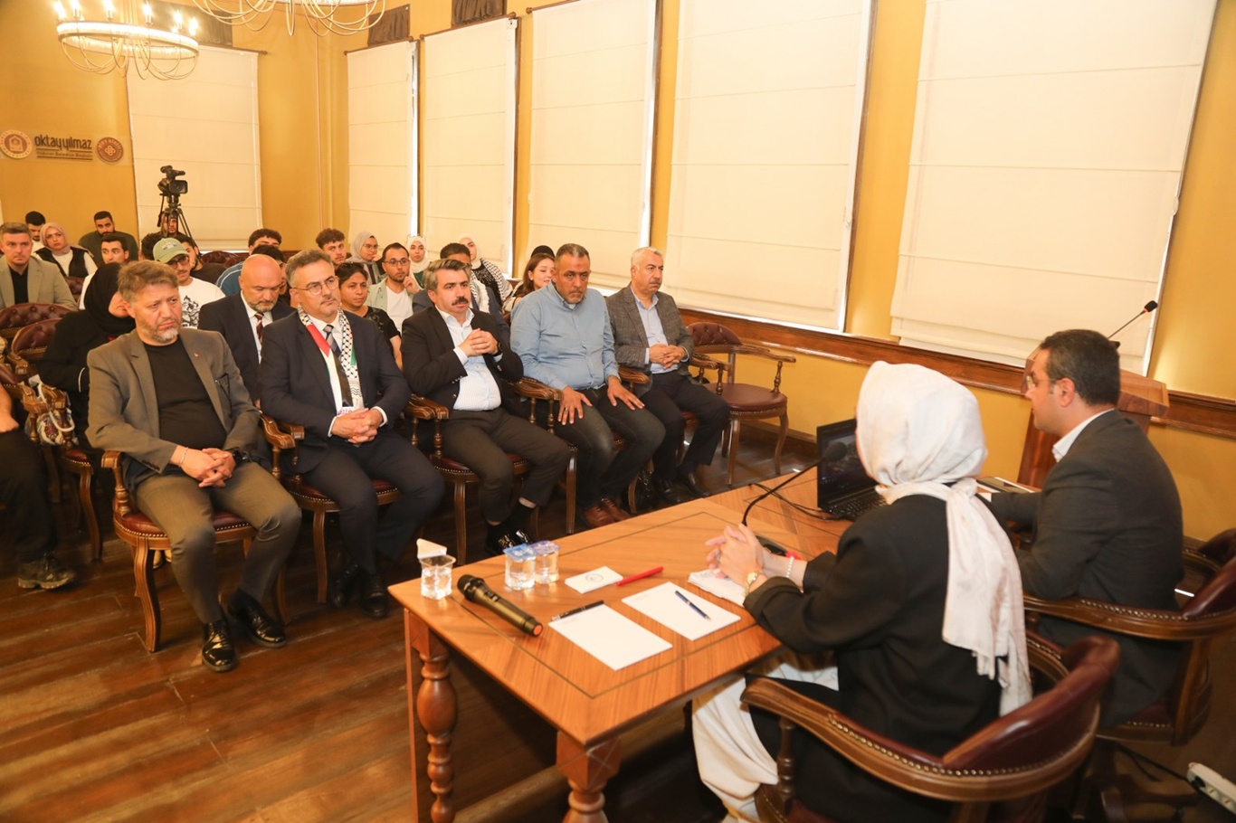 Gazze’de eğitim, soykırımın gölgesinde sürdürülmeye çalışılıyor