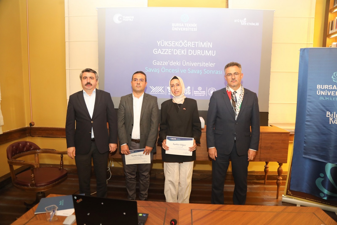 Gazze’de eğitim, soykırımın gölgesinde sürdürülmeye çalışılıyor