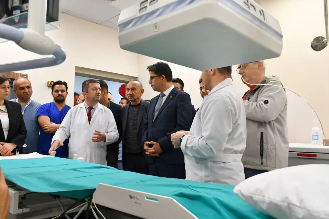 İstanbul Üniversitesi Tıp Fakültesi ile Muş Devlet Hastanesi arasında uzaktan ameliyat