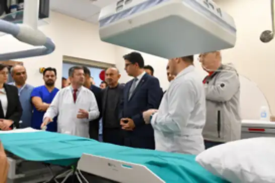 İstanbul Üniversitesi Tıp Fakültesi ile Muş Devlet Hastanesi arasında uzaktan ameliyat