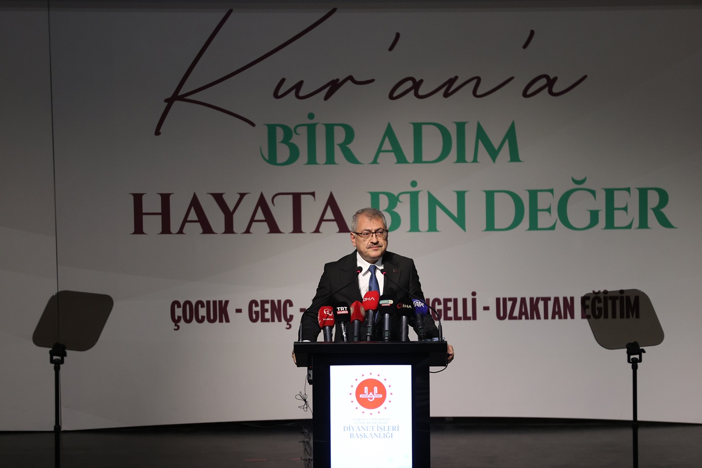 Arpaguş: Kur'an ikliminden istifade etmenin yolu samimi bir kalple ona yönelmektir