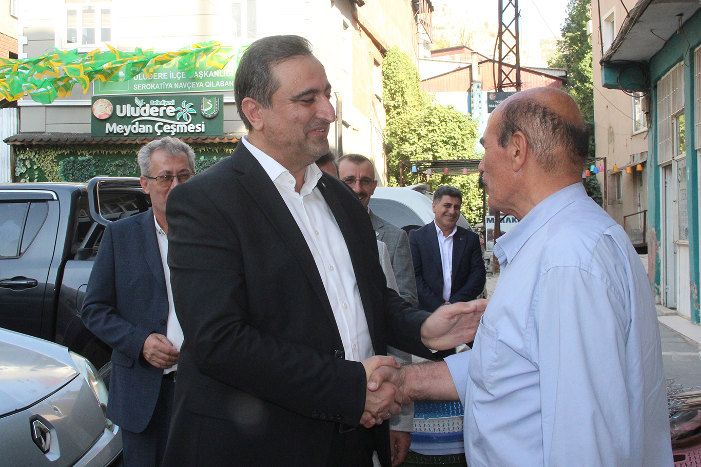 HÜDA PAR Milletvekili Ramanlı, Uludere'de esnafı ziyaret etti
