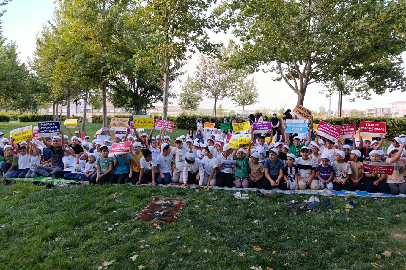 Çınar'da "Hayat Namazla Güzeldir" etkinliği düzenlendi