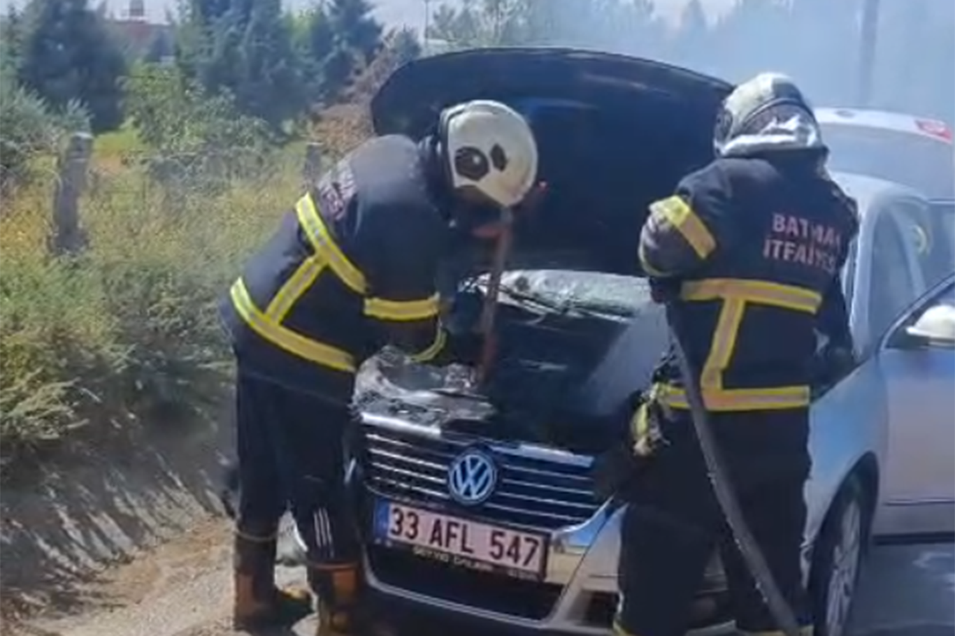 Batman'da seyir halindeki otomobil yandı