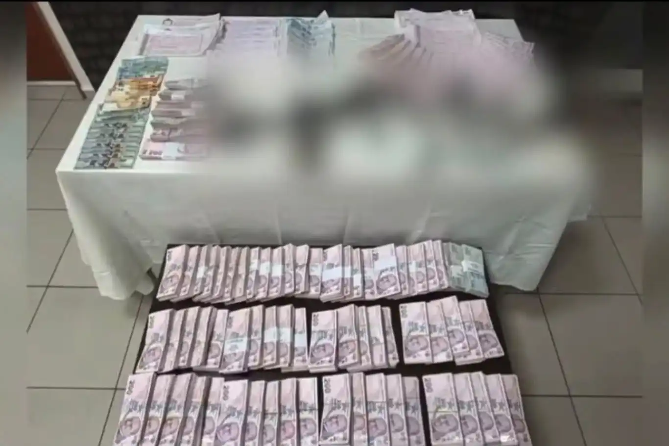 İzmir'de  tefecilik operasyonu: 10 gözaltı