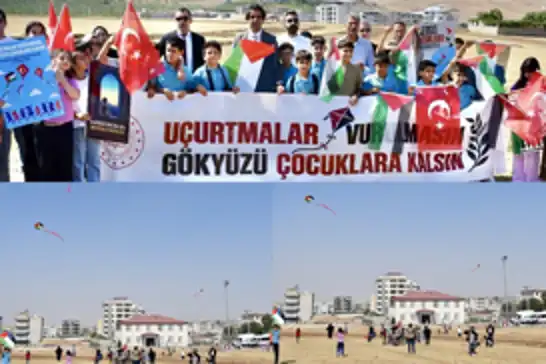 Siirt’te gökyüzüne barış mesajı: Uçurtmalar Gazze’deki çocuklar için uçuruldu