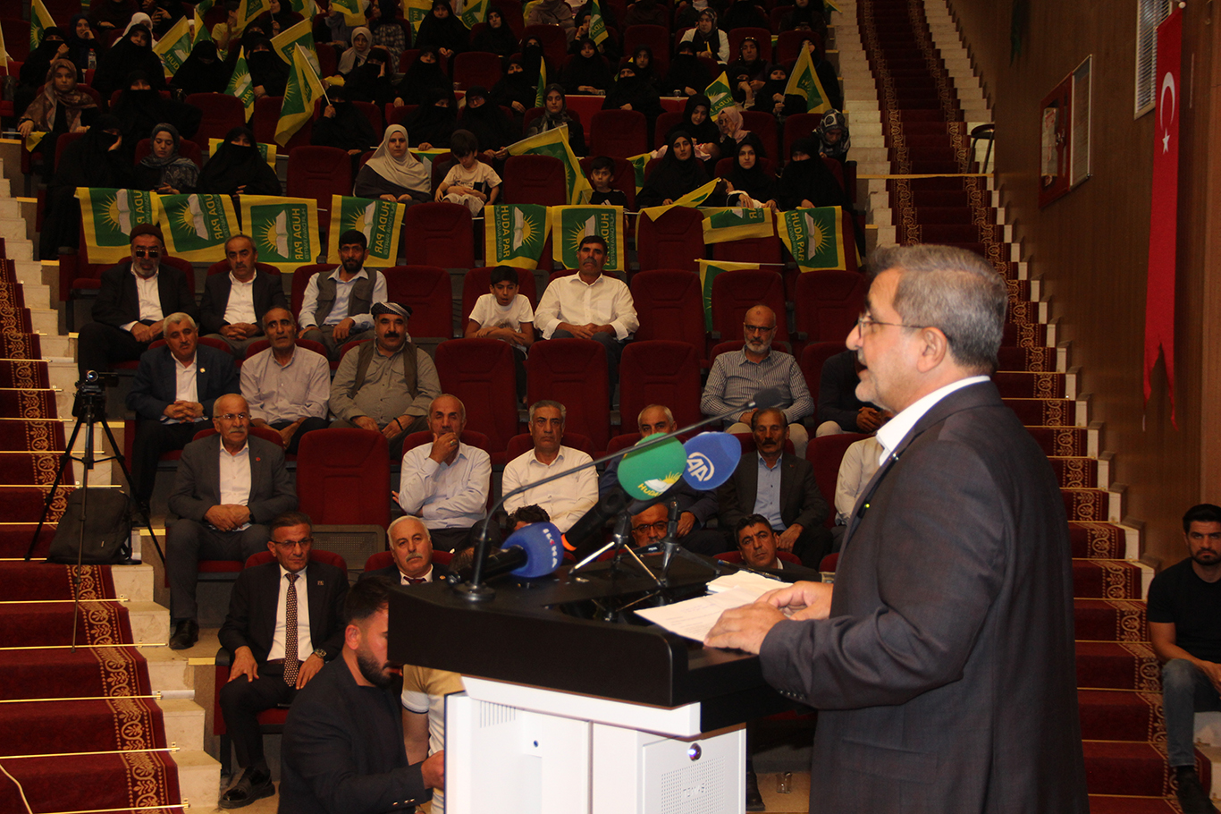 BATMAN MİLLETVEKİLİ RAMANLI: "SEÇİM BİTER, BİZİM İÇİN REKABET DEĞİL YARDIMLAŞMA BAŞLAR"