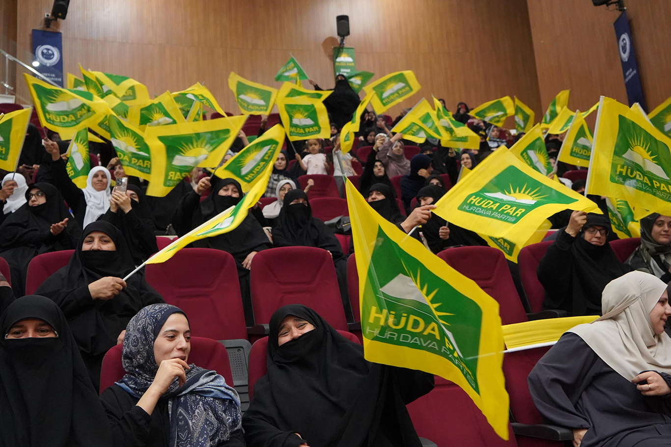 BATMAN MİLLETVEKİLİ RAMANLI: "SEÇİM BİTER, BİZİM İÇİN REKABET DEĞİL YARDIMLAŞMA BAŞLAR"