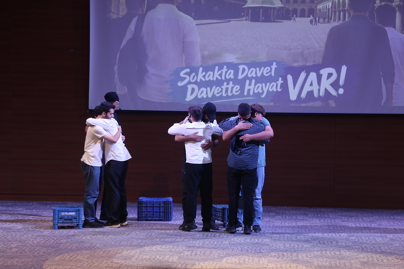 Davet ve Gençlik Hareketi yeni sezon programını düzenledi