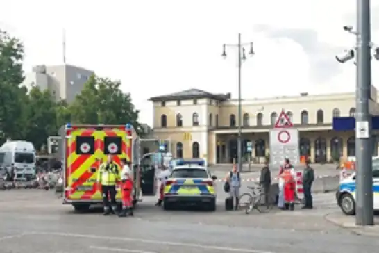 Almanya'da tren istasyonu yakınında patlama: 2 kişi yaralandı, istasyon geçici olarak kapatıldı