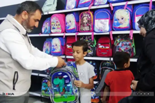 Hope Caravan launches stationery aid campaign for needy students in Malatya