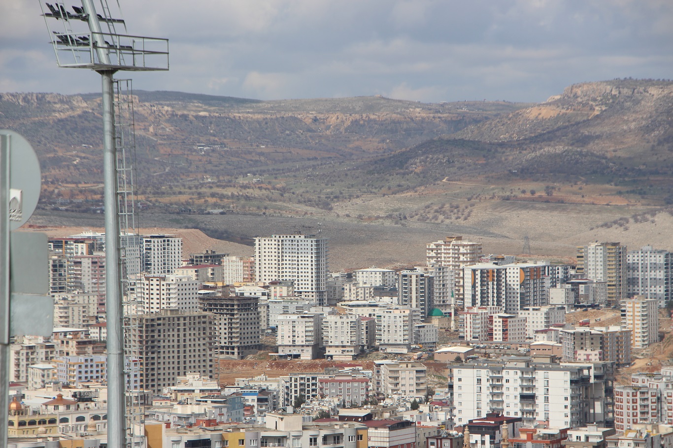 Gayrimenkul Danışmanı Kanak: Piyasanın durgun olduğu şu dönemde ev almanın tam zamanı