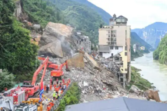 Çin’de heyelan faciası: 2 ölü, 3 kayıp