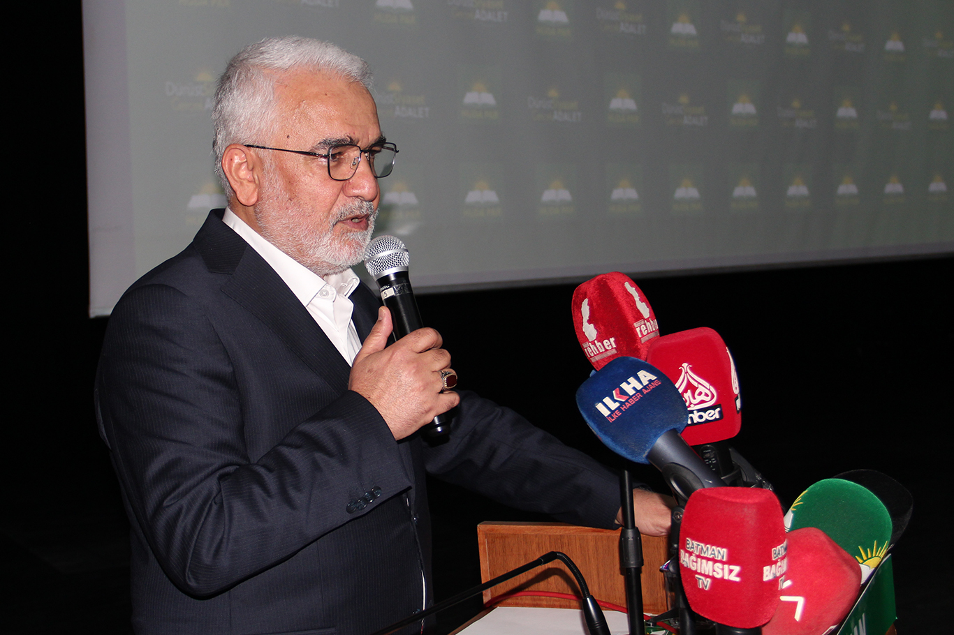 Yapıcıoğlu: "Kürt haklarını koruyacağım diyenler, Lut kavminin izinden gidenleri savunuyor"