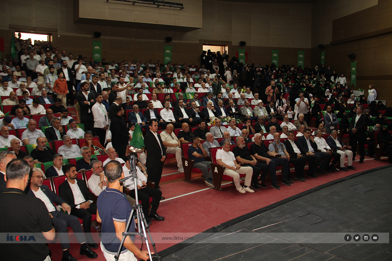 Yapıcıoğlu outlines HÜDA PAR priorities on justice, economy and Kurdish issue  at Batman congress  