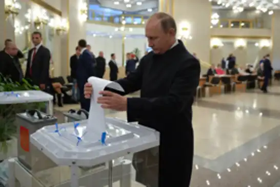 Rusya'da oy sayımı sürüyor: Putin'in partisi Birleşik Rusya yüzde 49,4 ile önde